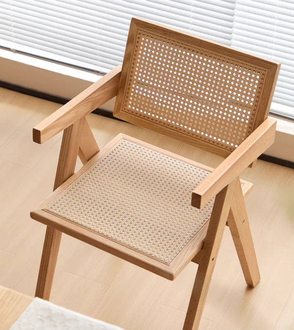 Union 簡約橡木靠背椅子