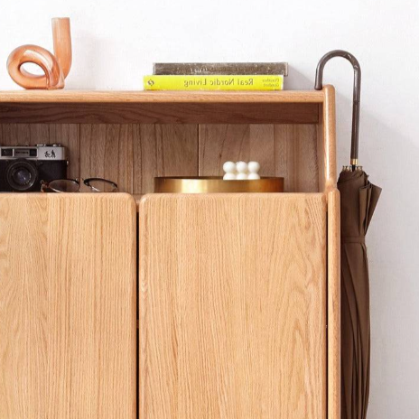 Kivikko 經典實木鞋櫃