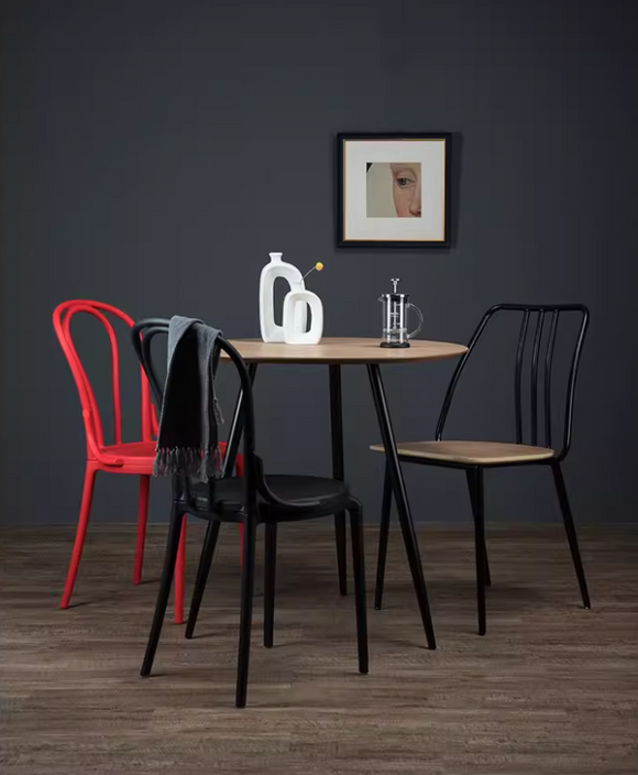 客厅家用圆形餐桌