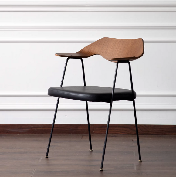 Atelier 創意彎曲餐椅