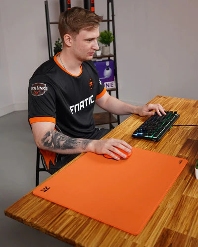Fnatic Dash V2 Max 滑鼠墊