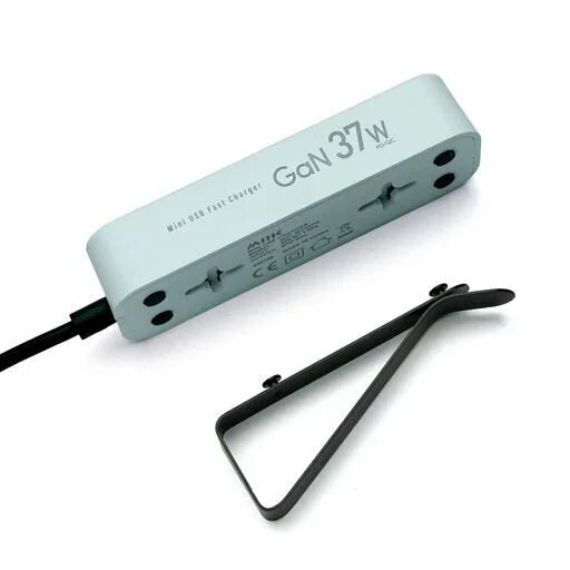 『 夾充 』GaN 37W夾枱迷你快速充電器 - 馬卡龍綠色