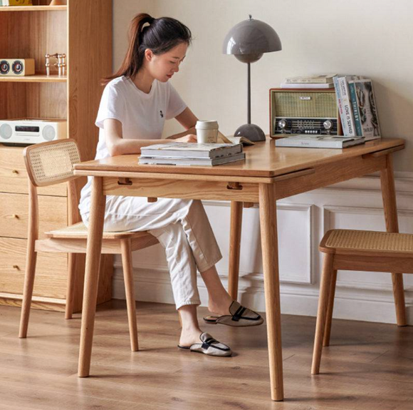 Kiva 現代伸縮餐桌