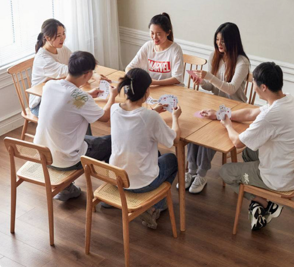 Kiva 現代伸縮餐桌