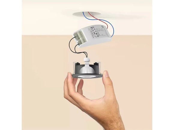 Philips Hue WCA Ambiance MR16 Smart Spotlight (White and Color Ambiance)