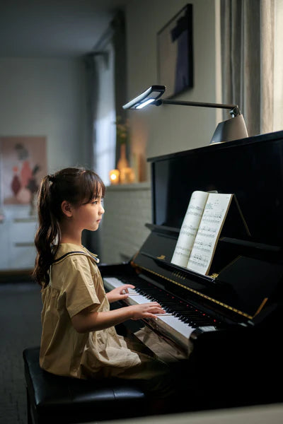Philips 71669 M5 Professional Eye-Caring Piano Light