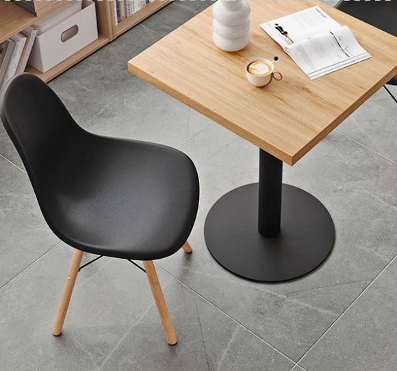 Kana 小戶型原木色餐椅組合