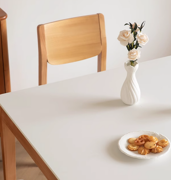 Pohja 小戶型實木腳岩板餐桌椅