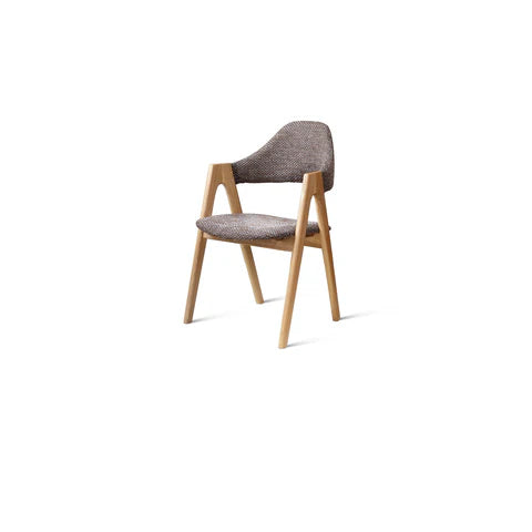 YC002 Chaise 北歐橡木布藝扶手餐椅