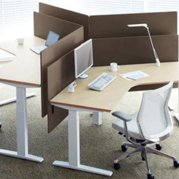 3-person workstationGive your office a new look with a wholesale 3-person workstation to achieve the goal of maxmizing workspace.