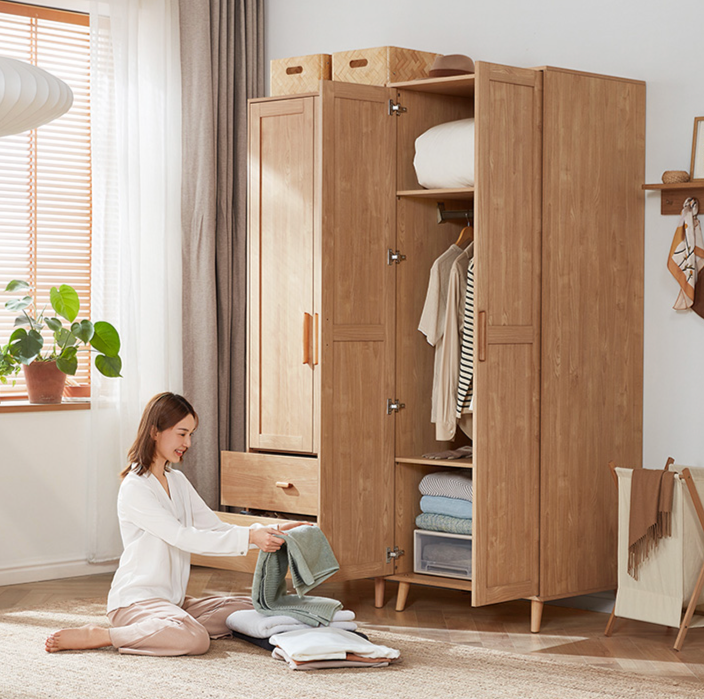 Lusso 原木色兩門衣櫃 Bedroom Cabinet